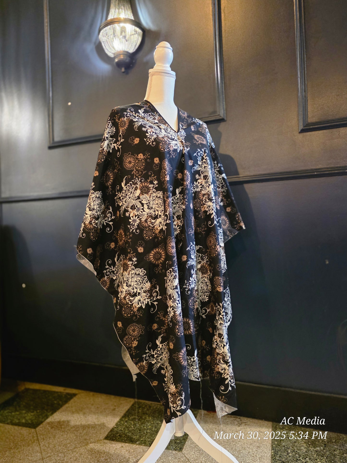 Women's Traditional